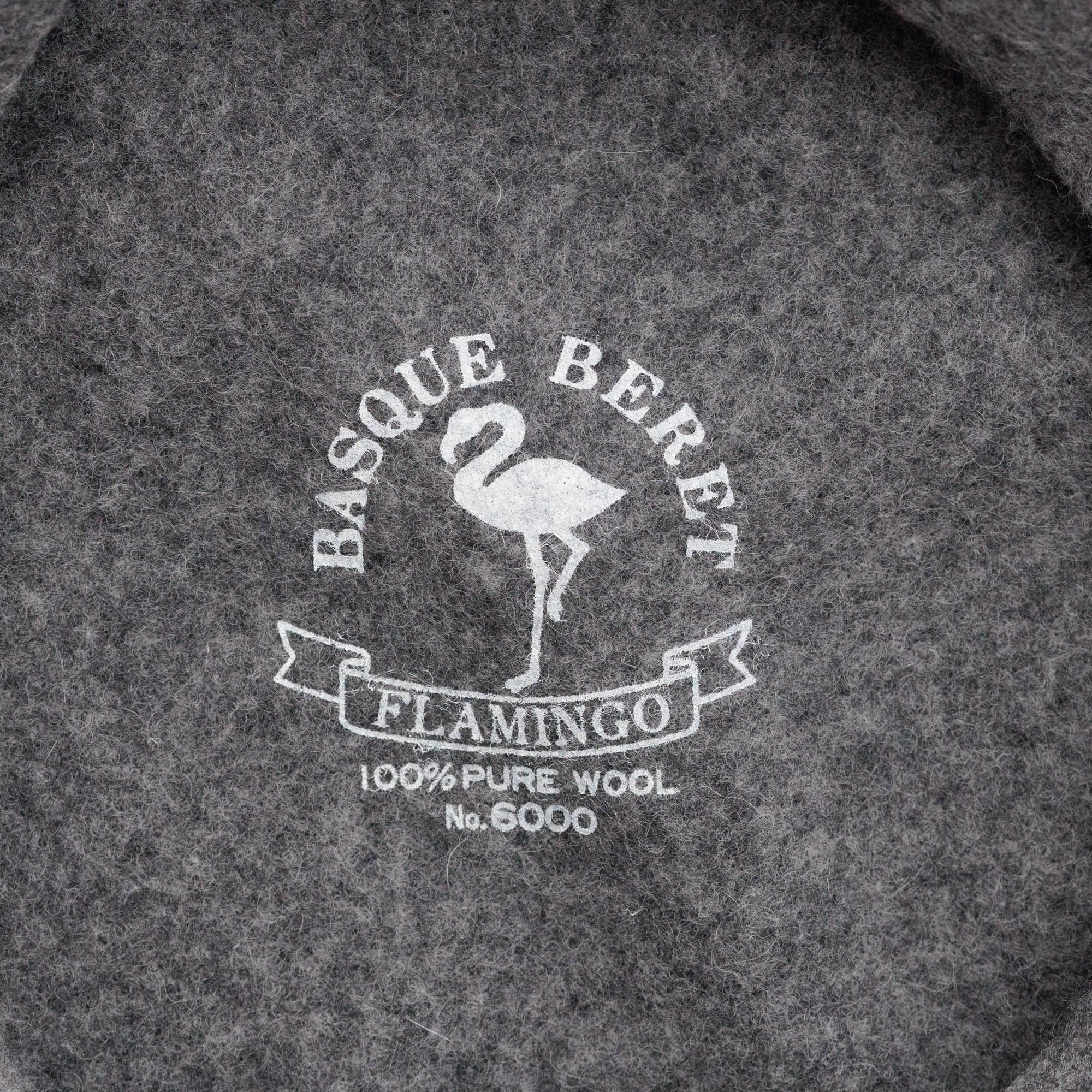 Beret is flamingo