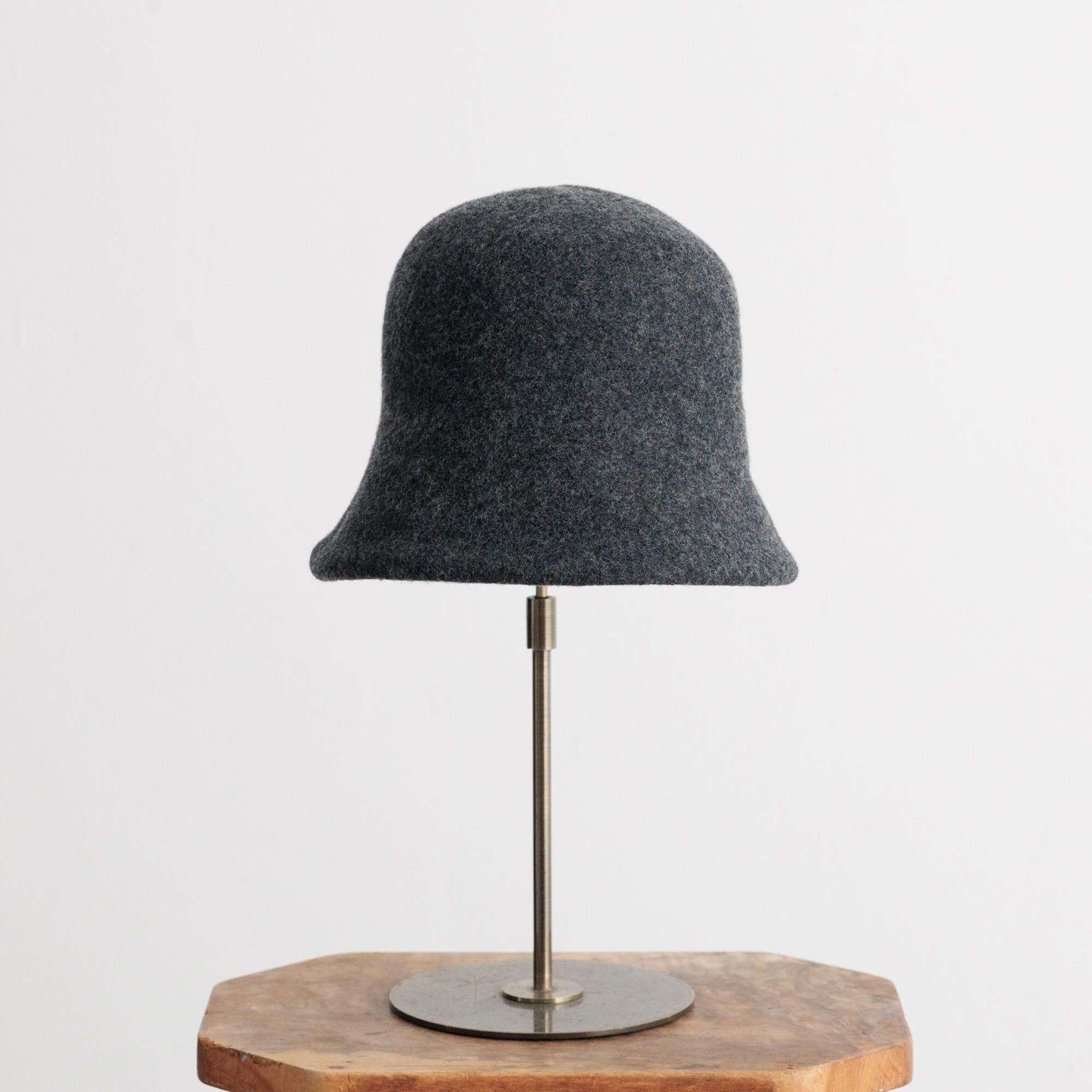 Beret is flamingo