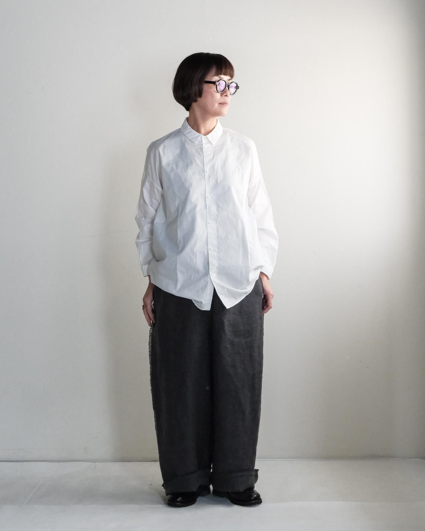 洋服 - katakana - カタカナ（日本のカッコイイを集めたお土産屋さん）