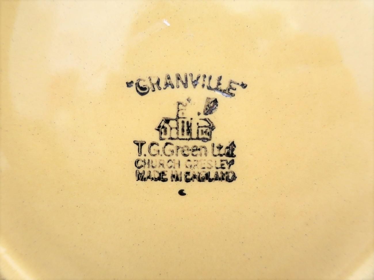 深緑の大きなヴィンテージキャニスター 深緑の大きなヴィンテージキャニスター