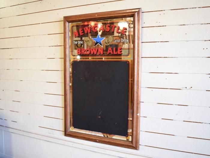 ビンテージ NEW CASTLE BROWN ALE パブミラー - 大阪和泉市の