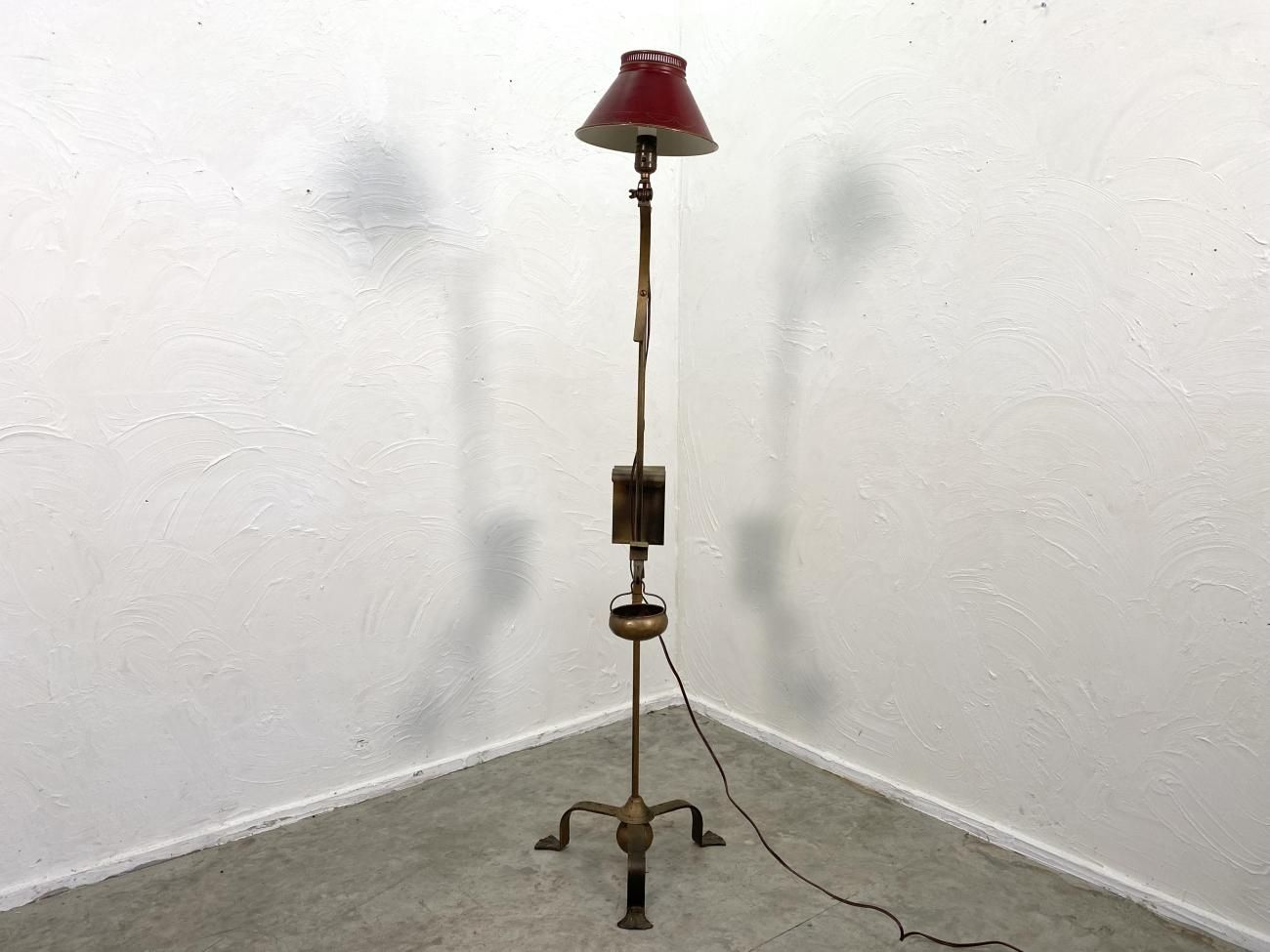 ビンテージ アイアンフロアランプ