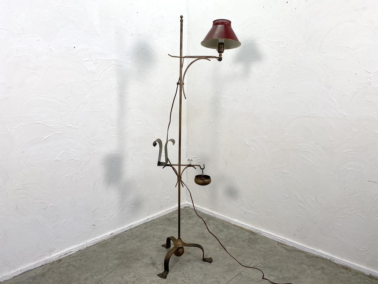 ヴィンテージ アイアン製フロアライト ビンテージ アイアンフロアランプ