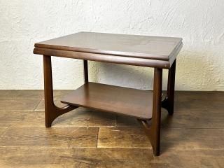 ヴィンテージ　サイドテーブル　詳細不明 英国から届いたビンテージのサイドテーブル、G-PLANのおしゃれな