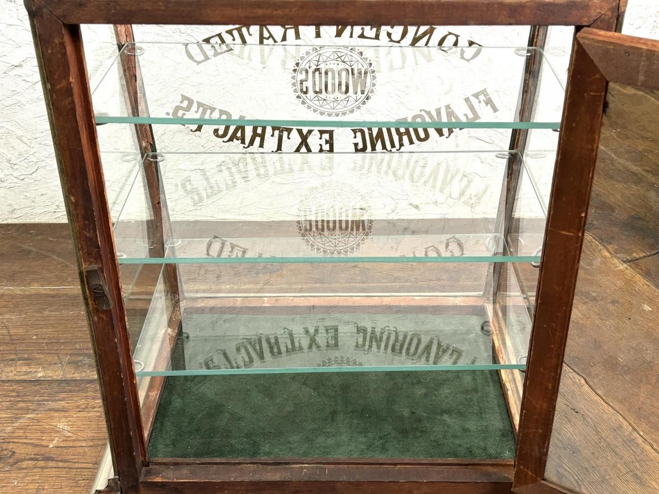 昔のショーケース　アンティーク　60年代　50年代 アンティーク ニッケルショーケース