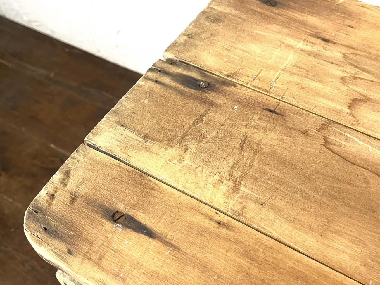 アンティークのアイロン台 アイロン台 アンティーク ウッドブラウン ホワイト布カバー付