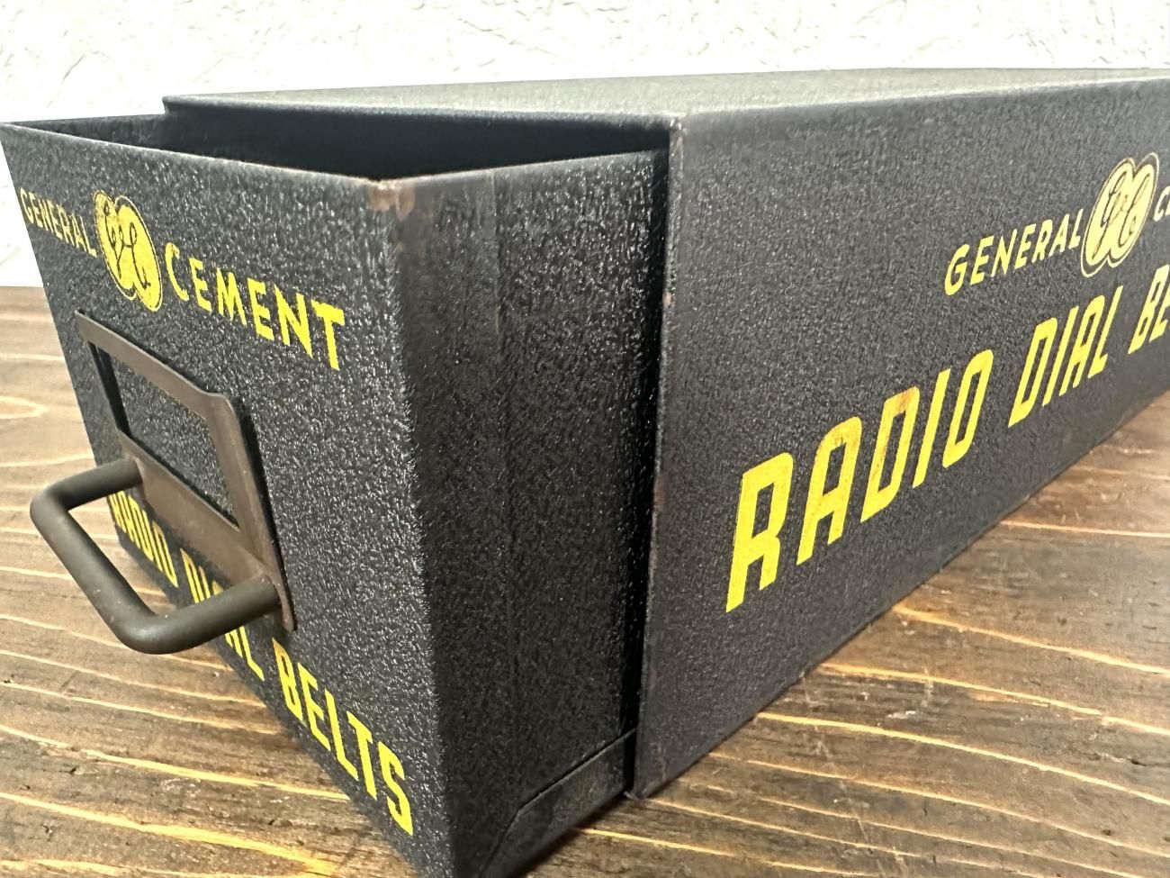 1908年製 Universal Portland Cement ビンテージ ビンテージ General Cement アイアンボックス
