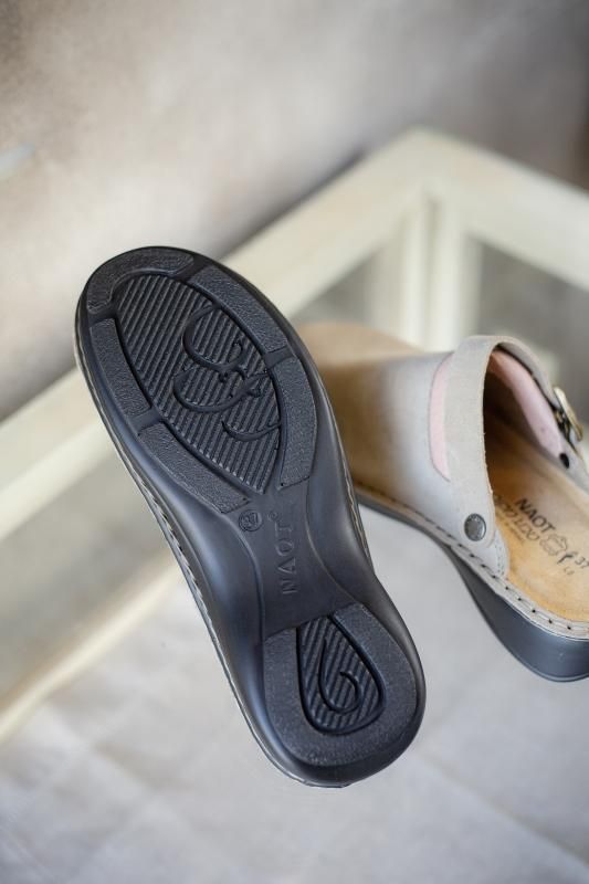 NAOT ナオト IRIS アイリス / Sand Suede - Sa-Rah Market NAOT ナオト IRIS アイリス / Sand Suede - Sa-Rah Market