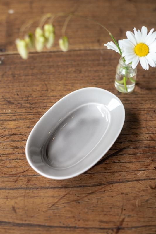 イイホシユミコ　オーバルプレート　ミストベージュ　SS  porcelain Oval plate mist beige SSの商品画像
