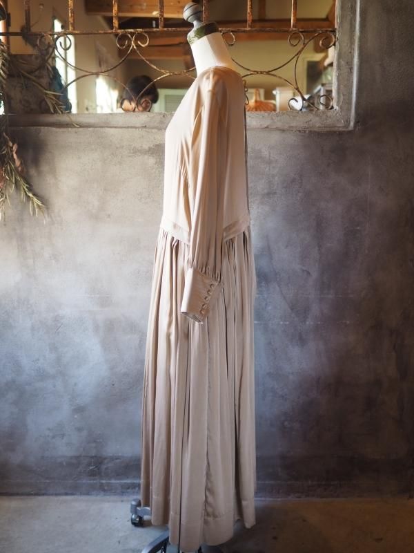 クラシカルワンピース長袖シルク100％キャメル - Sa-Rah Market