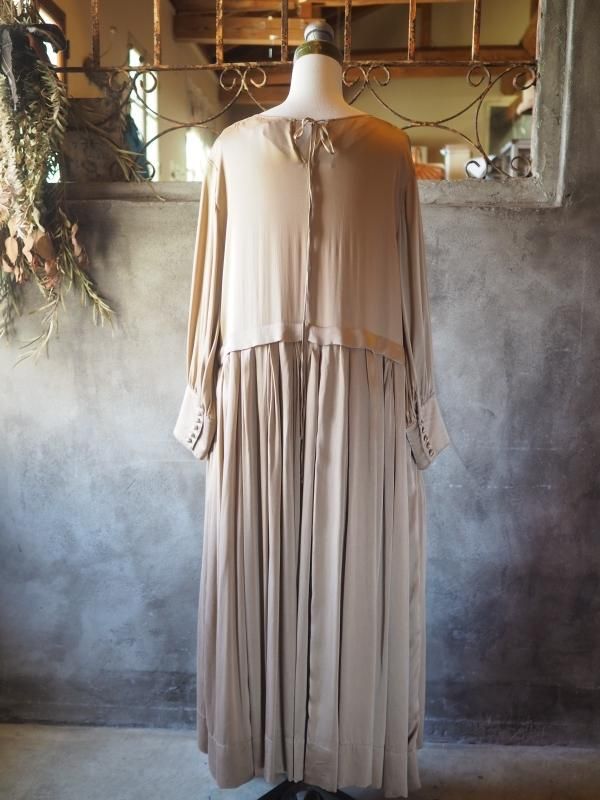 YACCO MARICARD シルク100 長袖ロングカフタンワンピース　絹 クラシカルワンピース長袖シルク100％キャメル - Sa-Rah Market