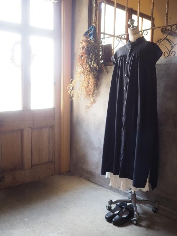 sa-rah スタンドネックギャザー ワンピース