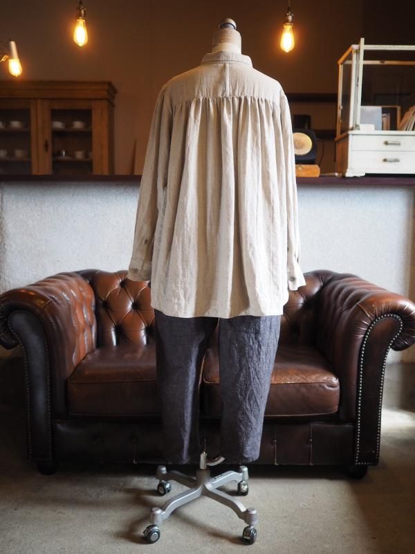 チビ衿ギャザーシャツ長袖ウールリネンエクリュ - Sa-Rah Market