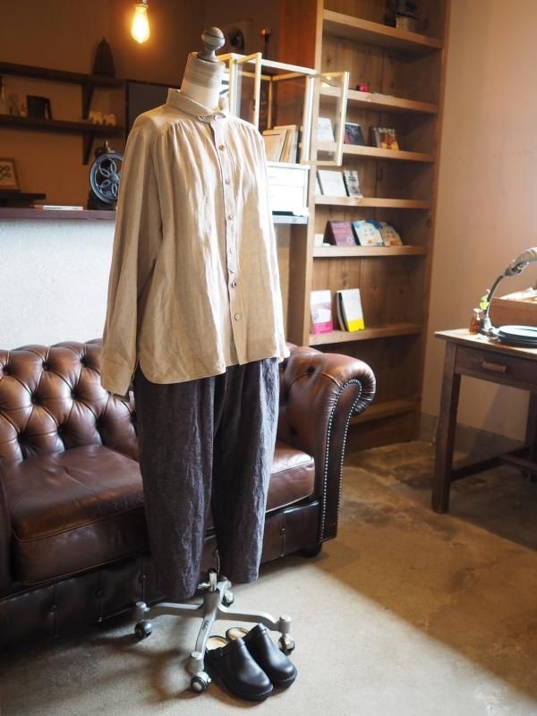 sa-rah チビ衿ギャザーワンピース・長袖 リネン グリーン チビ衿ギャザーワンピース・長袖ウールリネン杢ベージュ - Sa