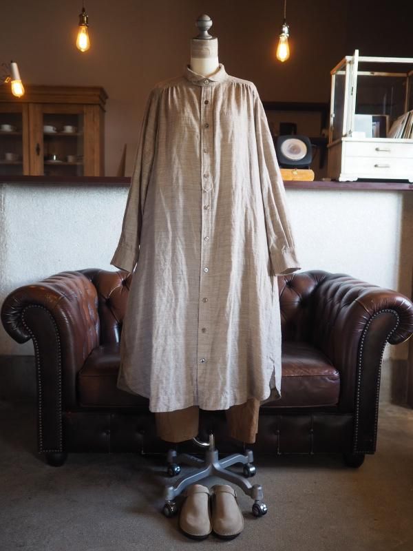 チビ衿ギャザーワンピース・長袖ウールリネン杢ベージュ - Sa