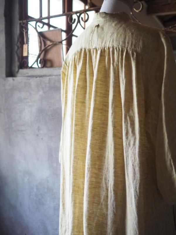 スタンドネックピンタックワンピース七分袖 レモングラスリネン - Sa