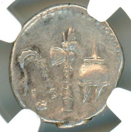 ユリウス・カエサル 古代ローマデナリウス銀貨 蛇を踏む象と神官 ユリウス・カエサル 古代ローマデナリウス銀貨 蛇を踏む象と神官