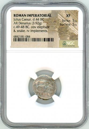 ユリウス・カエサル 古代ローマデナリウス銀貨 蛇を踏む象と神官 ユリウス・カエサル 古代ローマデナリウス銀貨 蛇を踏む象と神官
