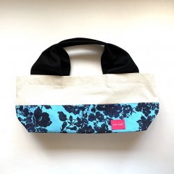 boat shape bag  -Stella blue<img class='new_mark_img2' src='https://img.shop-pro.jp/img/new/icons14.gif' style='border:none;display:inline;margin:0px;padding:0px;width:auto;' />