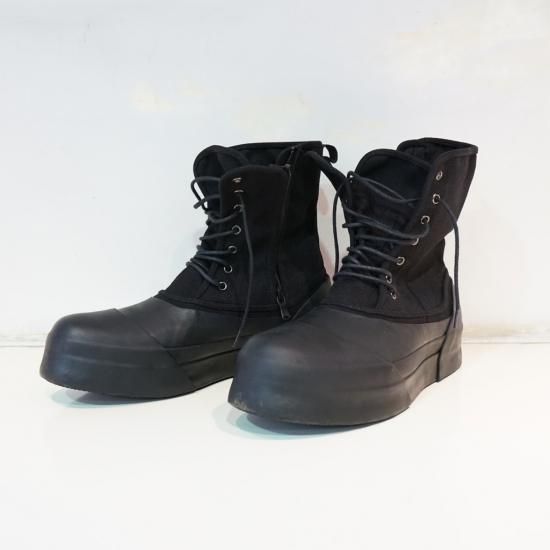 The Viridi-anne レースアップスニーカー