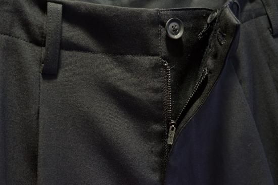 YOHJI YAMAMOTO HOMME シワギャバ 2タック パンツ(HX-P17-100) YOHJI YAMAMOTO HOMME シワギャバ 2タック パンツ(HX-P17-100)
