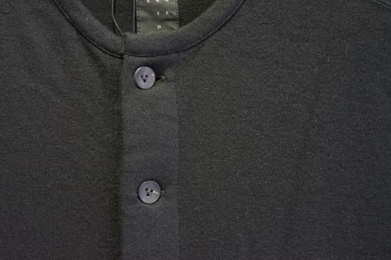 The Viridi-anne ウールスムース カラーレス カーディガン(VI-3404-01)