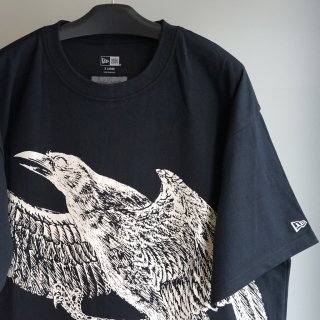 YOHJI YAMAMOTO HOMME xx New Era®LOGO CROW PRINT ROUND HEM S/S TEE(HG-T95-996)