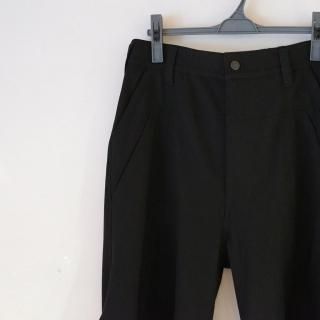 beauty : beast Croisant Flare Double Pocket Solid Pants(bb-74002)
