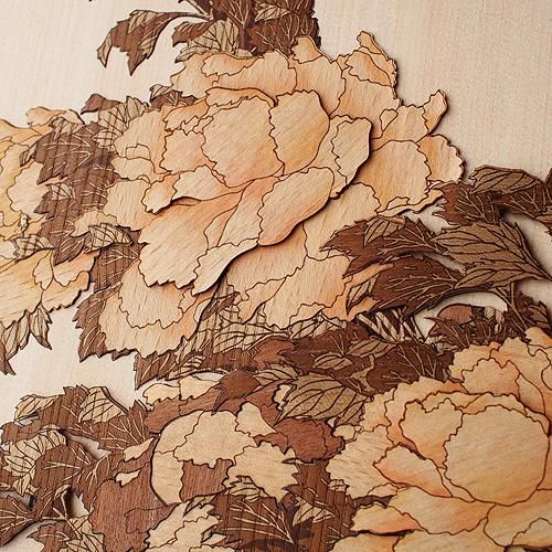 木はり絵アート「牡丹に蝶」 （額縁入り完成品）- 木製切り絵