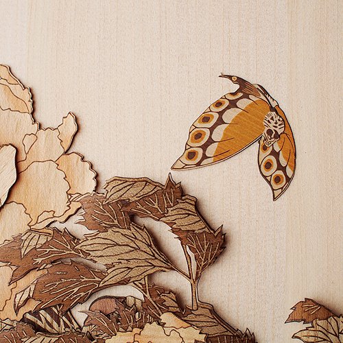 木はり絵アート「牡丹に蝶」 （額縁入り完成品）- 木製切り絵アート・木はり絵手づくりキット　きのわ　オンラインショップ