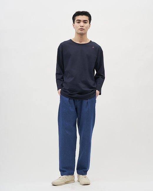 ダークデニム リラックスタックパンツ