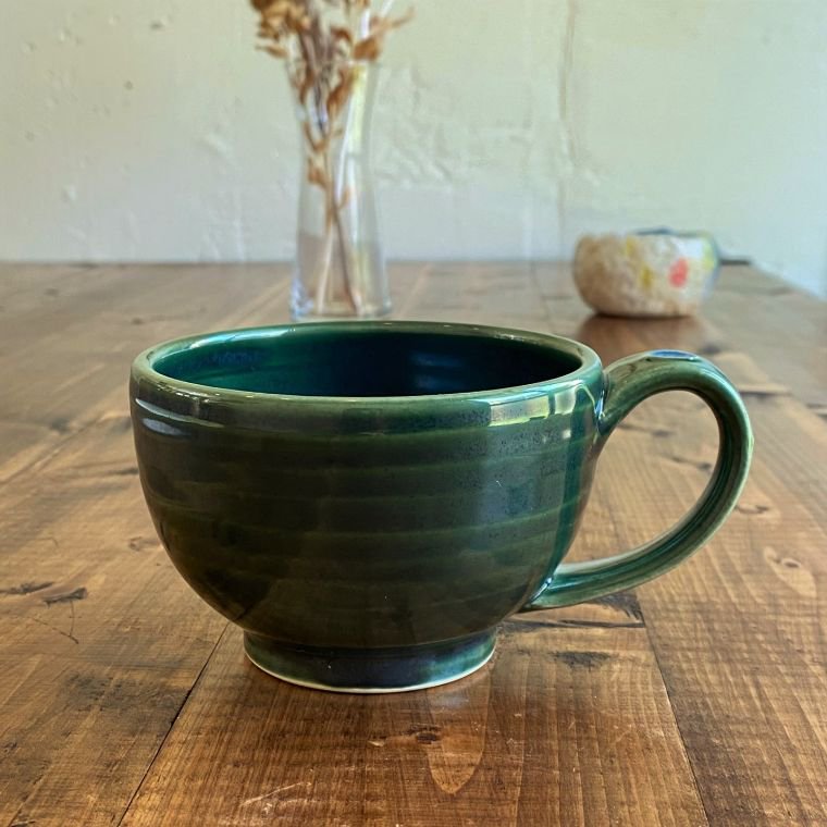夢かふう」やちむん陶器と琉球ガラスのカップ 緑色1