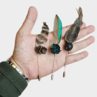 FEATHER HAT PIN