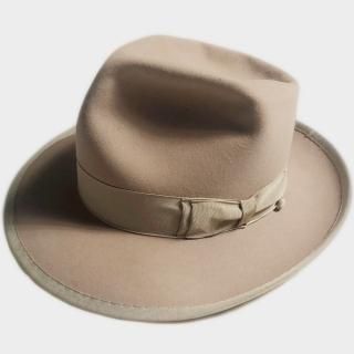 RESISTOL - THE FIFTH STREET MARKET