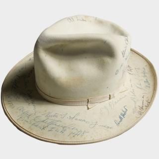 RESISTOL - THE FIFTH STREET MARKET