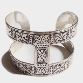 TUAREG TYPE H BANGLE