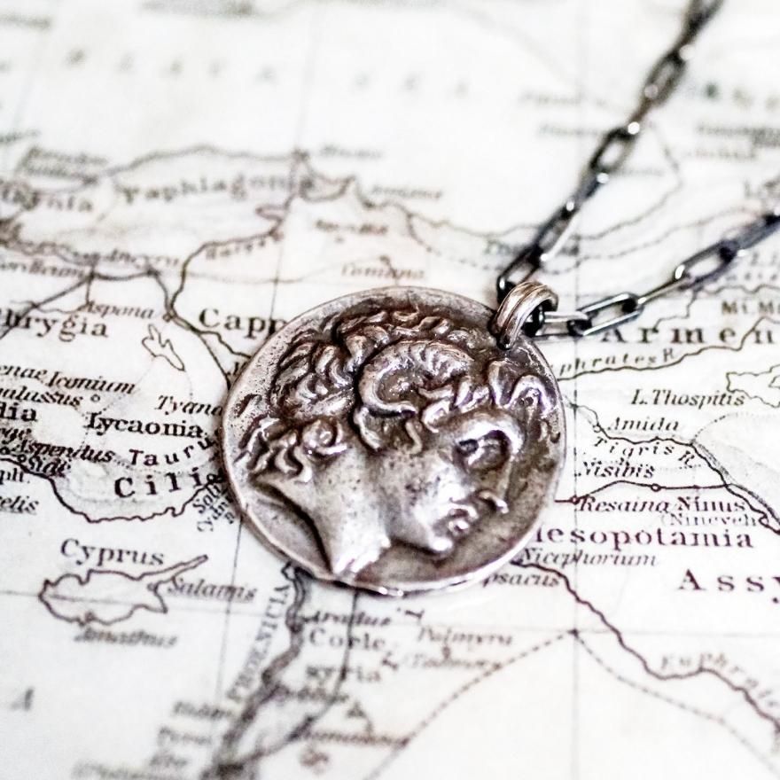 アレクサンダー大王('80ギリシャ/伊/西独)〈2枚組〉 アレクサンダー大王('80ギリシャ/伊/西独)〈2枚組