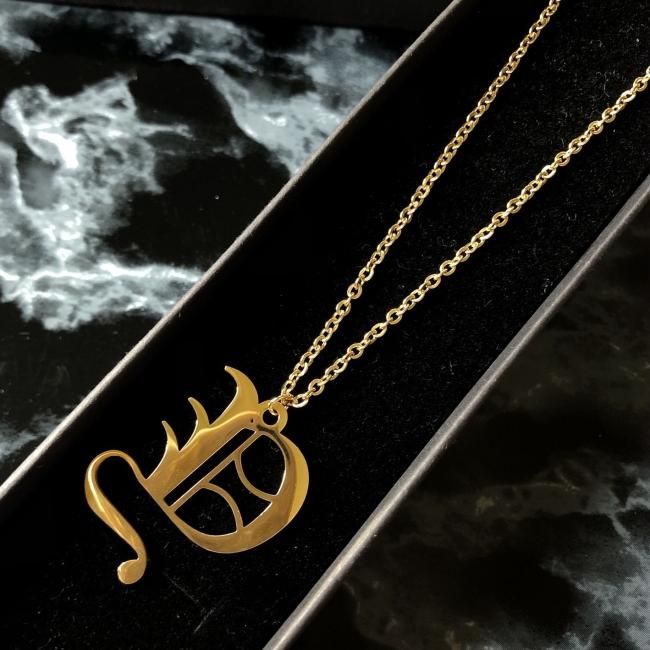 14K Gold Plated Old Englishイニシャルネックレス|海外セレブ 14K Gold Plated Old Englishイニシャルネックレス|海外セレブ