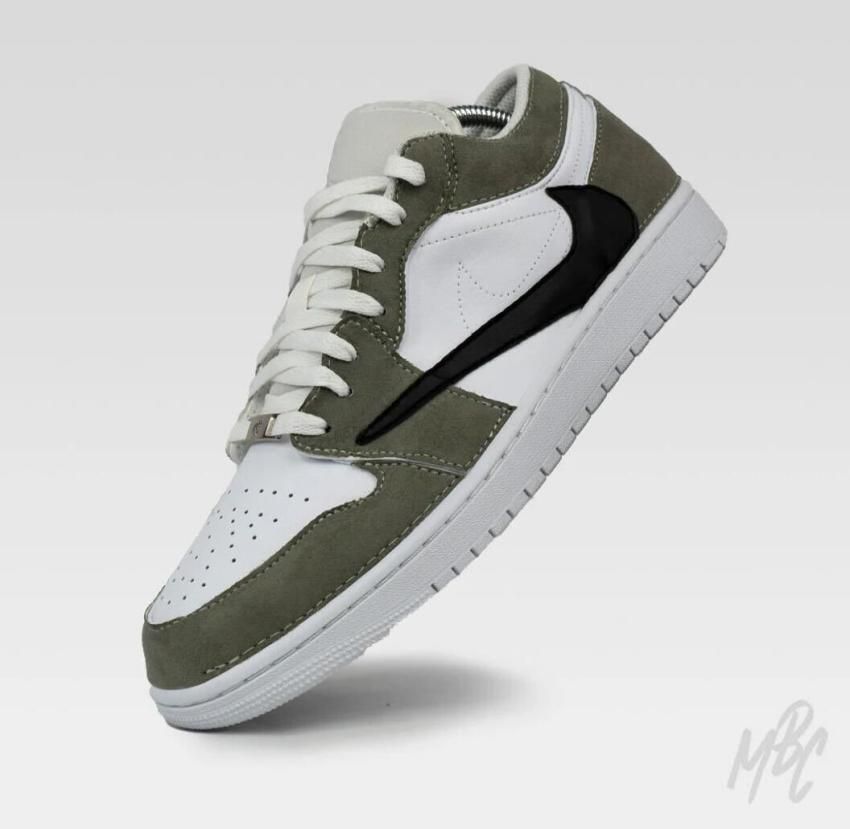 予約商品】カスタム NIKE ジョーダン1 - 逆スウォッシュ