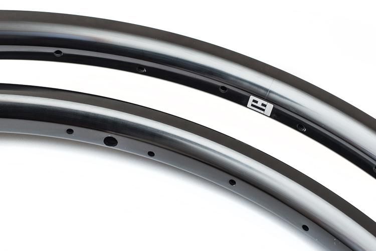 26インチホイールに対応した高剛性ストリート・ダートジャンプ専用リム 32H、36Hをラインナップ