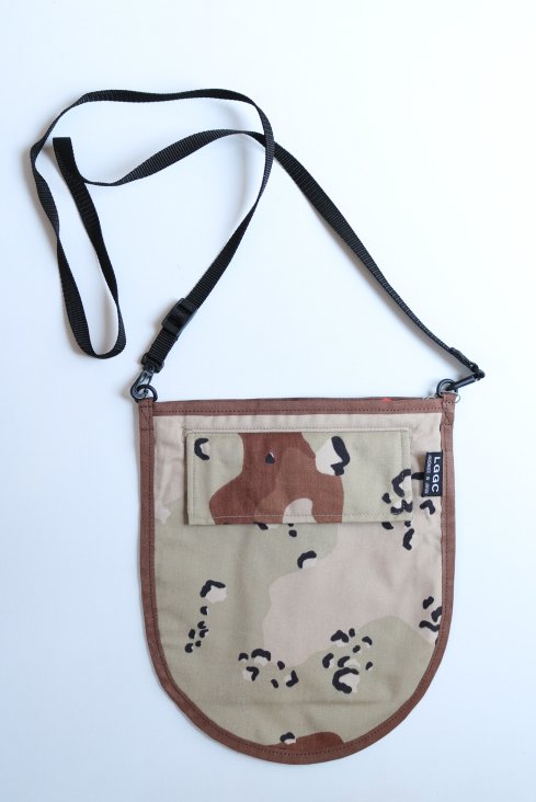 FLAT SHOULDER BAG