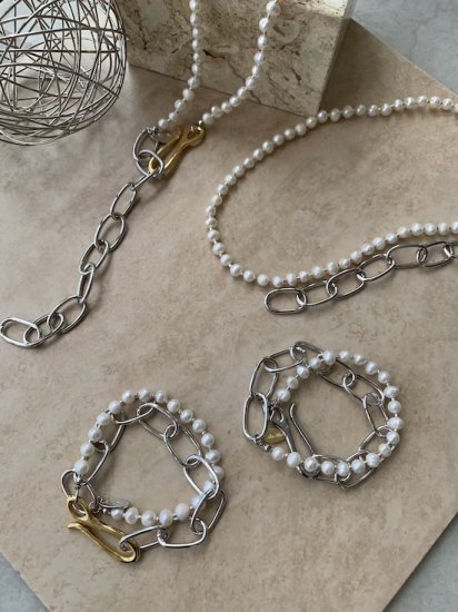 volume chain pearl bracelet