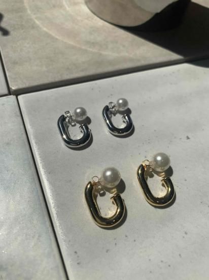 <img class='new_mark_img1' src='https://img.shop-pro.jp/img/new/icons15.gif' style='border:none;display:inline;margin:0px;padding:0px;width:auto;' /> pearl catch pierce