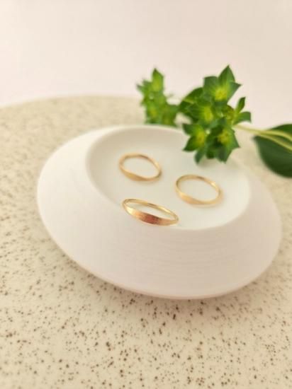 <img class='new_mark_img1' src='https://img.shop-pro.jp/img/new/icons13.gif' style='border:none;display:inline;margin:0px;padding:0px;width:auto;' />Signet Ring (GLD)
