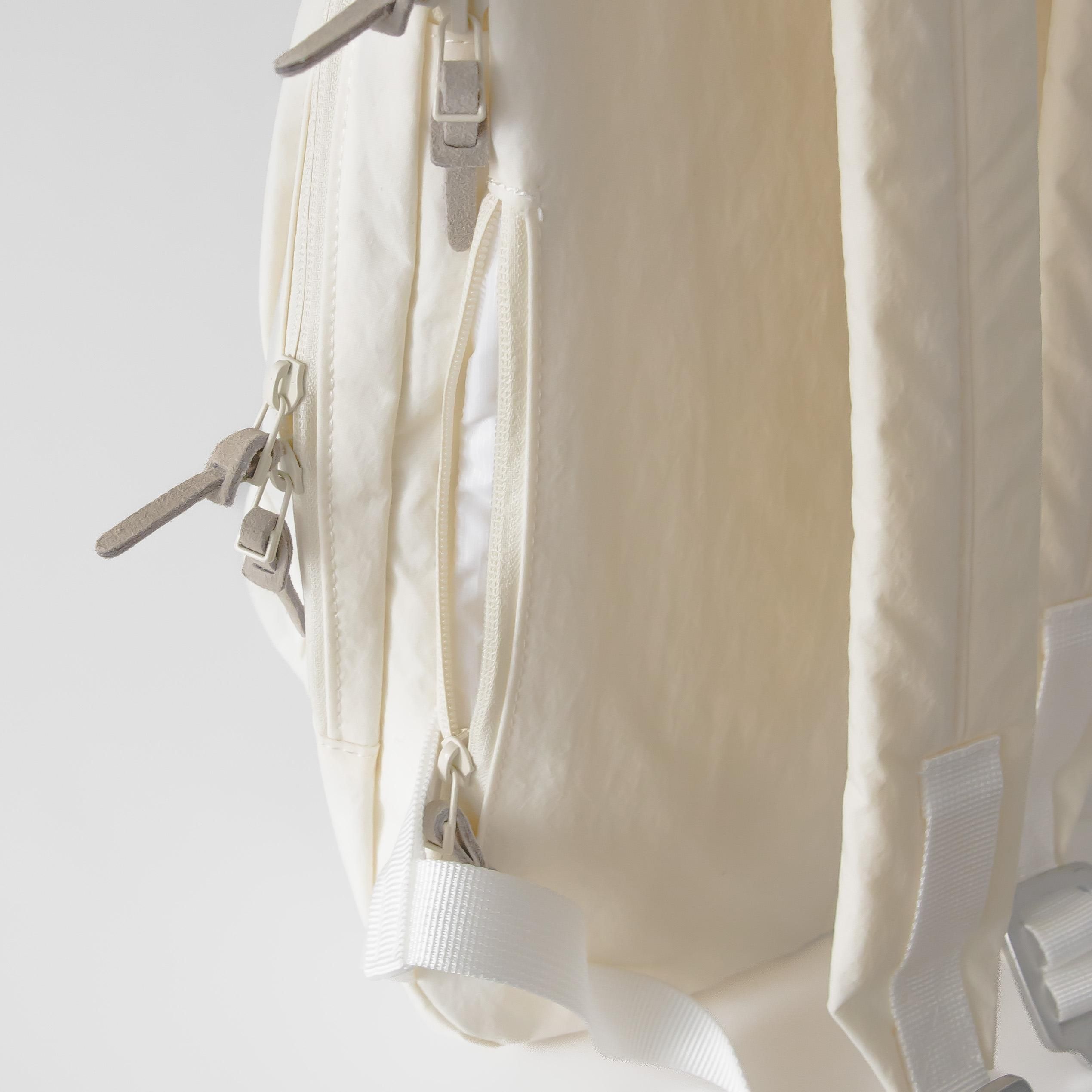 未使用級 アヌンフォルドWRAP PACKリュック 白ANUNFOLD ANUNFOLD アヌンフォルド / “WRAP” PACK - WHITE - HOEK