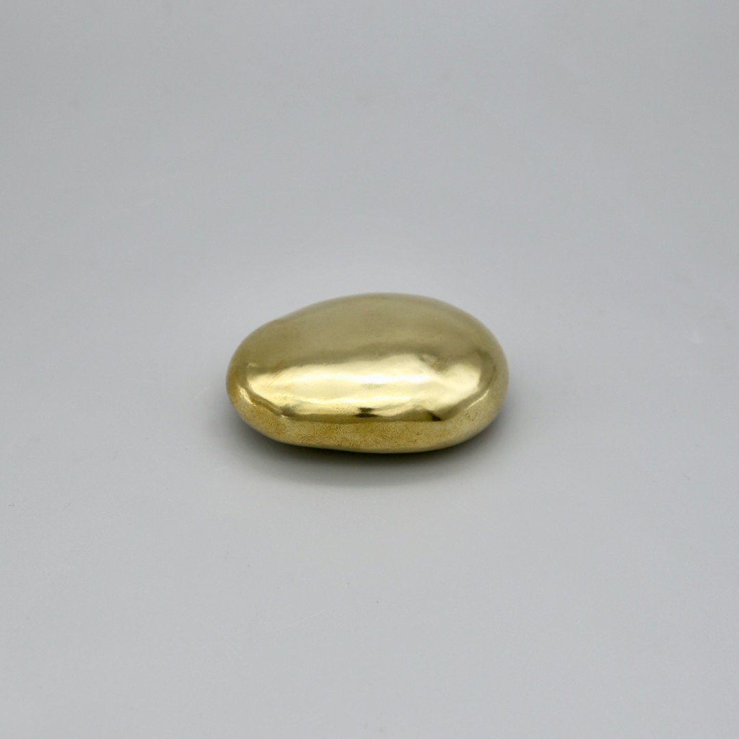 haec<br />Paper weight stone 003 gloss