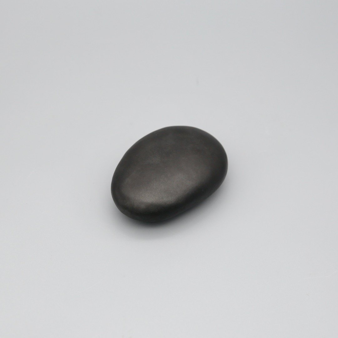 haec<br />C - Paper weight stone 003