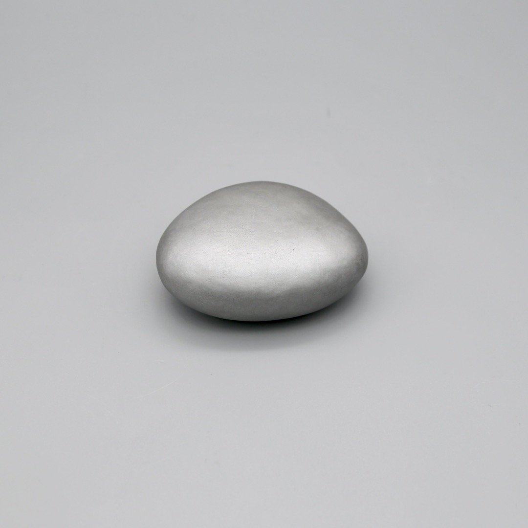 haec<br />C - Paper weight stone 002