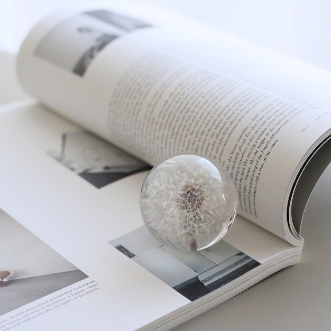 星座早見図入りガラスペーパーウェイト クシュカ クシュカ ペーパーウェイト 星座 星座早見図 ガラス製 PAPER