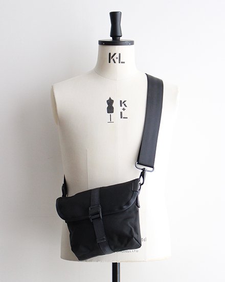 希少】DEFY BAGS 公式サイト www.shelburnefalls.com